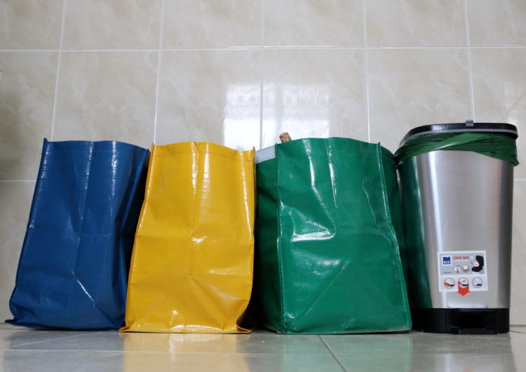 Menys separació de brossa orgànica i més ús d’envasos, les tendències de la recollida de residus durant el confinament