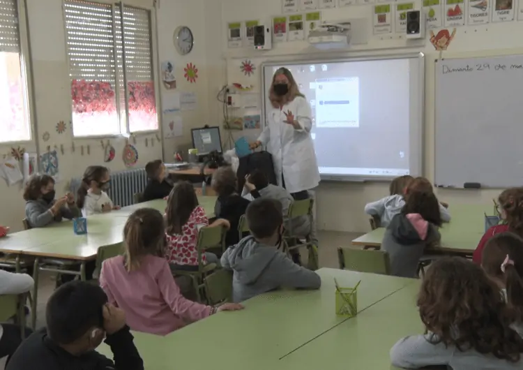 La Clínica Dental Balaguer imparteix el taller ‘Cuidem el somriure’ a l’escola La Noguera