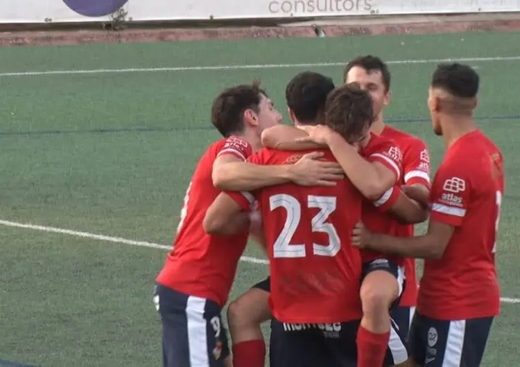 El Balaguer s’agrada i guanya amb solvència contra el Racing Vallbona (4-0)