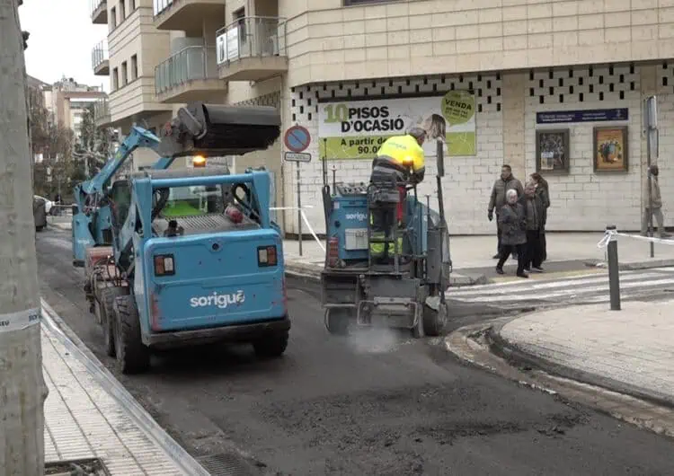 La Paeria asfalta diversos carrers de Balaguer