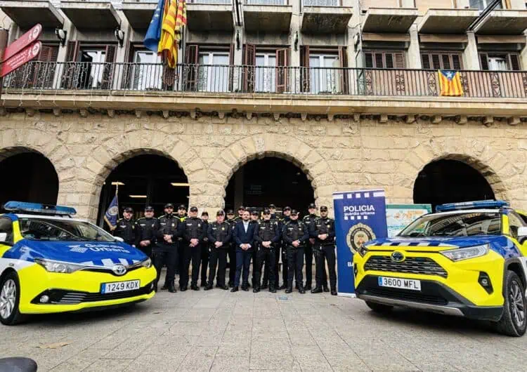 La Paeria de Balaguer reconeix la tasca dels agents dels cossos de seguretat