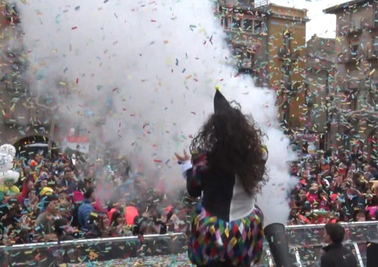 La matinal del congre s’escapa de la pluja per tancar el carnaval